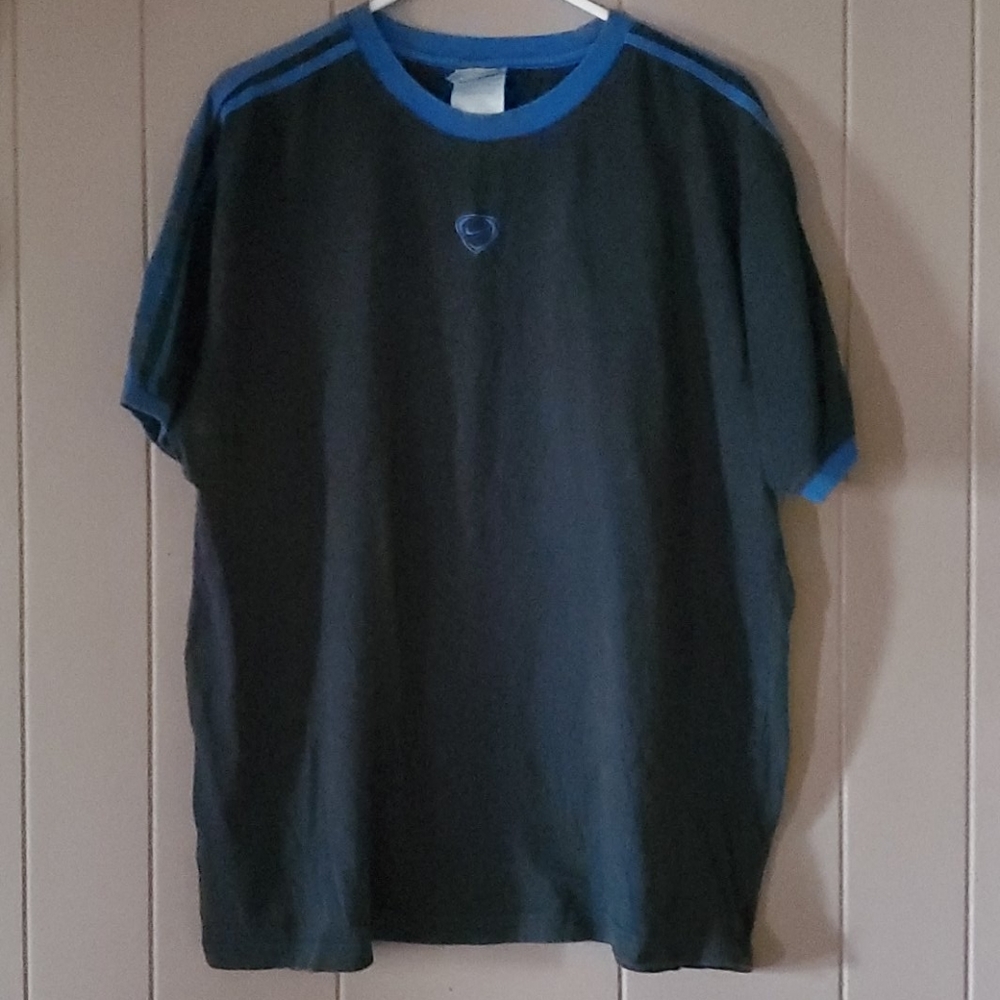 EUC Nike xl tshirt